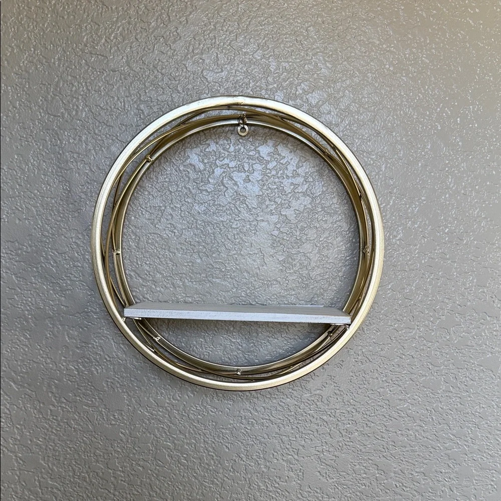 N/A stylish gold